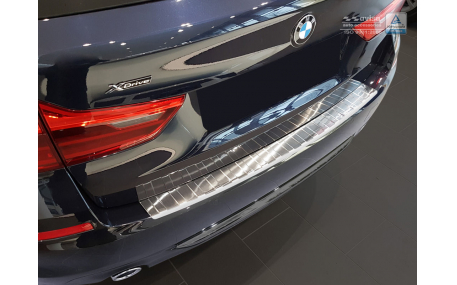Накладка на задний бампер BMW 5 G31