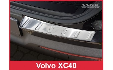 Накладка на задний бампер Volvo XC40