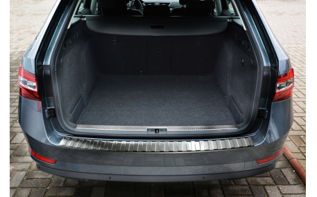 Накладка на задний бампер Skoda Superb