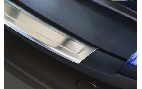 Накладка на задний бампер Ford Focus MK3