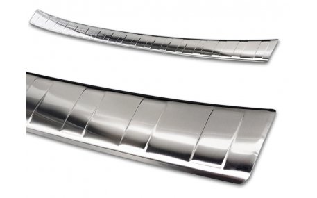 Накладка на задний бампер Skoda Fabia