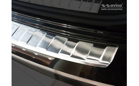 Накладка на задний бампер Audi Q3