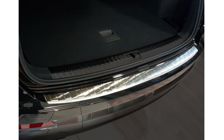 Накладка на задний бампер Audi Q3