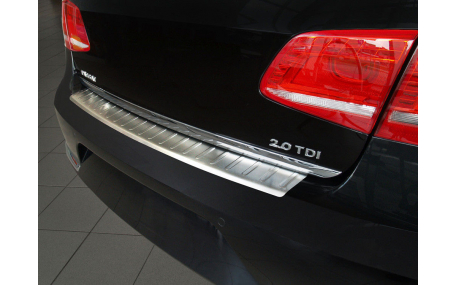 Накладка на задний бампер Volkswagen Passat B7