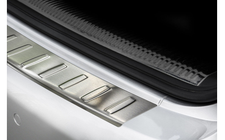 Накладка на задний бампер Audi A4 B8 Avant