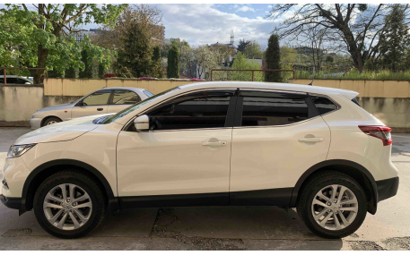 Дефлекторы окон Nissan Qashqai J11