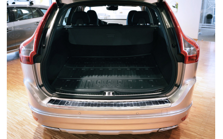 Накладка на задний бампер Volvo XC60