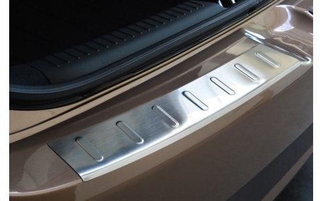 Накладка на задний бампер Hyundai i30