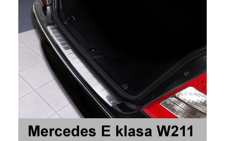 Накладка на задний бампер Mercedes E-class W211