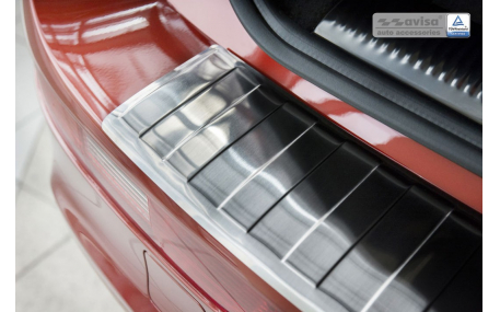 Накладка на задний бампер Audi Q5