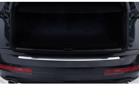 Накладка на задний бампер Audi Q7