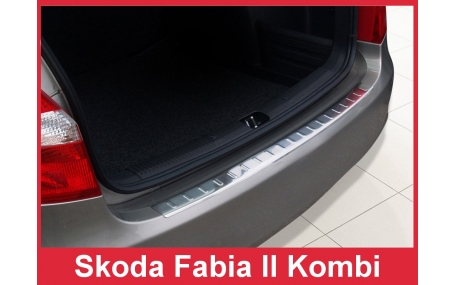 Накладка на задний бампер Skoda Fabia