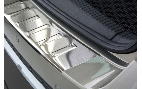 Накладка на задний бампер Skoda Octavia A7 2013-2017