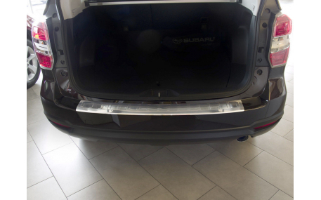 Накладка на задний бампер Subaru Forester