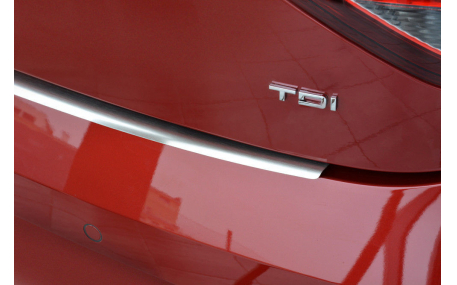 Накладка на задний бампер Seat Leon