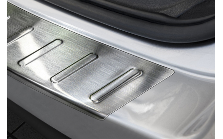 Накладка на задний бампер Renault Laguna