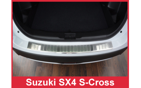 Накладка на задний бампер Suzuki SX4
