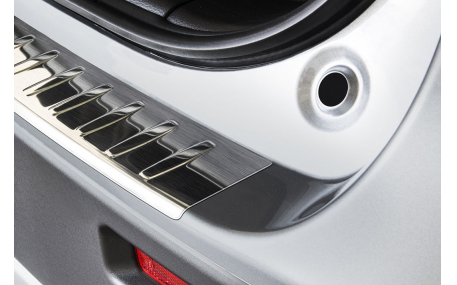 Накладка на задний бампер Suzuki Vitara