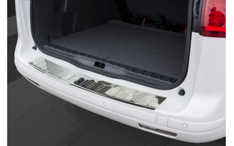 Накладка на задний бампер Peugeot 5008