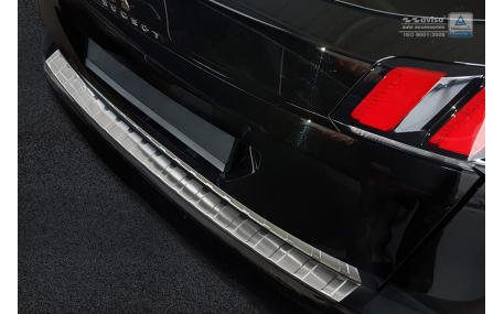 Накладка на задний бампер Peugeot 3008