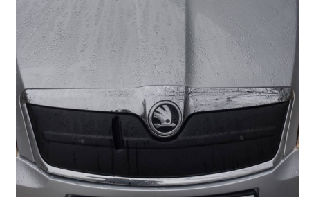 Зимняя накладка на решетку Skoda Octavia A5