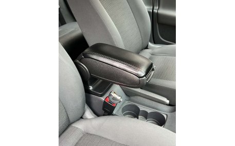 Подлокотник Volkswagen Jetta