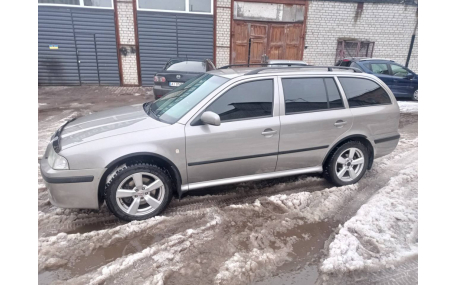 Арки Skoda Octavia Tour