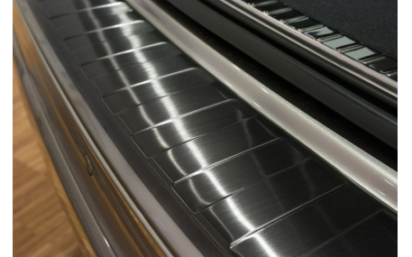 Накладка на задний бампер Volvo XC60