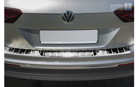 Накладка на задний бампер Volkswagen Tiguan