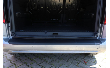 Накладка на задний бампер Opel Combo E