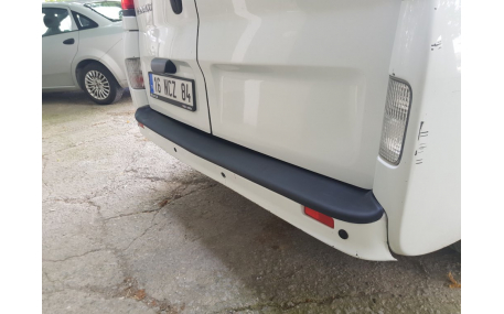 Накладка на задний бампер Renault Trafic