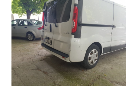 Накладка на задний бампер Renault Trafic