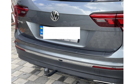 Накладка на задний бампер Volkswagen Tiguan