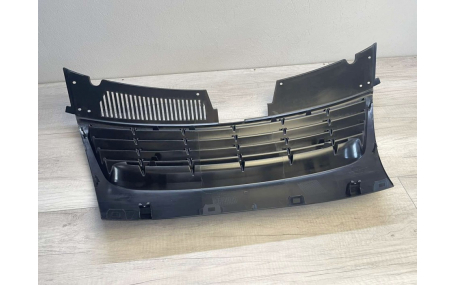 Решетка радиатора Volkswagen Passat B6