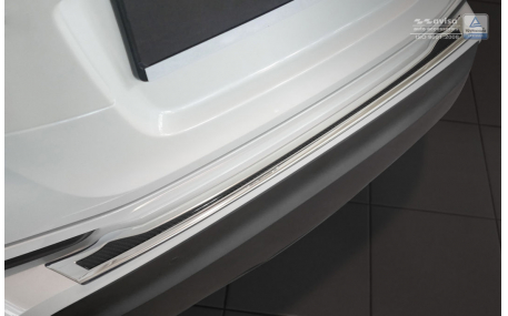 Накладка на задний бампер Toyota C-HR