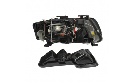 Фара передняя AUDI A6 С5 2001-2005