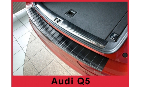 Накладка на задний бампер Audi Q5