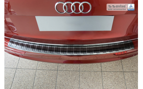 Накладка на задний бампер Audi Q5
