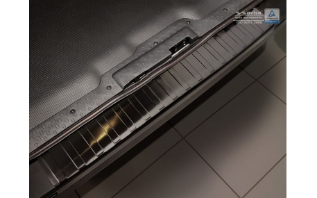 Накладка на задний бампер Opel Vivaro