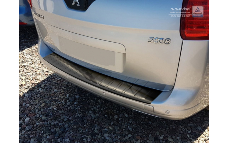 Накладка на задний бампер Peugeot 5008