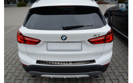 Накладка на задний бампер BMW X1 F48