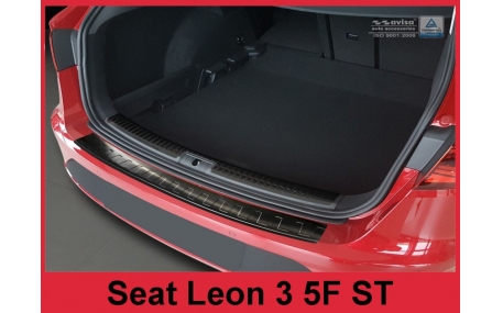 Накладка на задний бампер Seat Leon