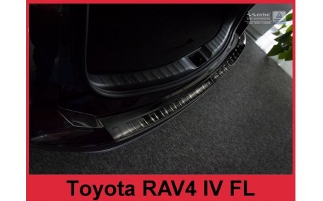Накладка на задний бампер Toyota RAV4 2015-2018