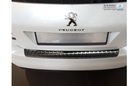 Накладка на задний бампер Peugeot 308