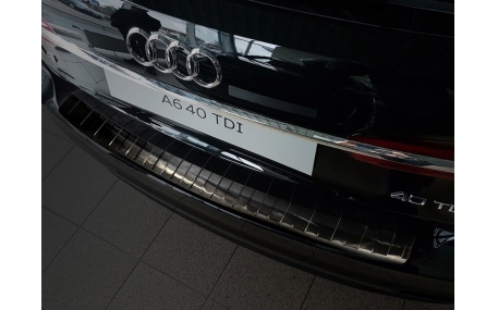 Накладка на задний бампер Audi A6 C8