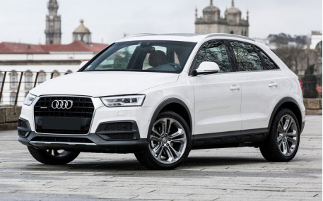Накладка на задний бампер Audi Q3