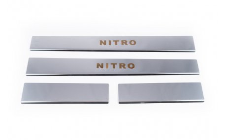 Накладки на пороги Dodge Nitro