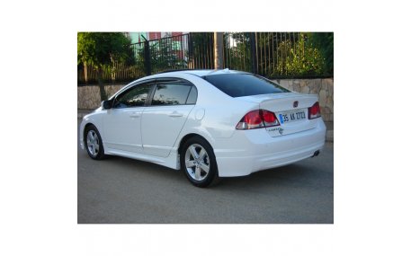 Спойлер Honda Civic 4D