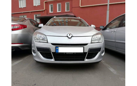 Накладка передняя Renault Megane