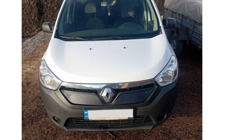 Зимняя накладка на решетку Renault Lodgy